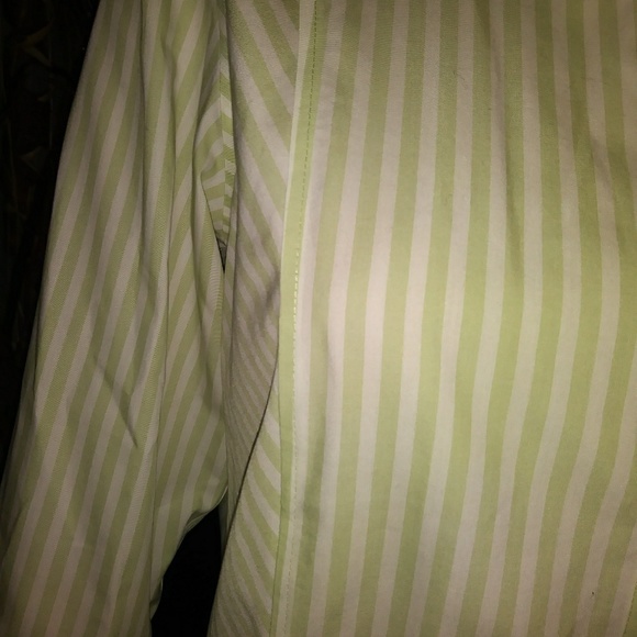 ***NEW**Liz Claiborne no iron shirt - Picture 3 of 7